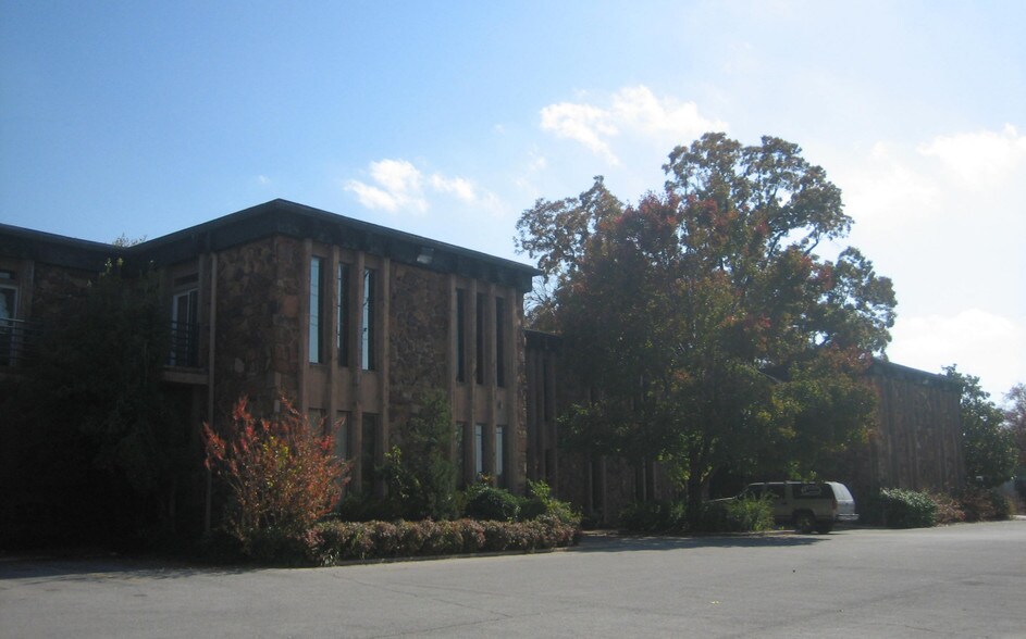 More Photos Of 5513-5539 S Lewis Ave, Tulsa Office For Lease