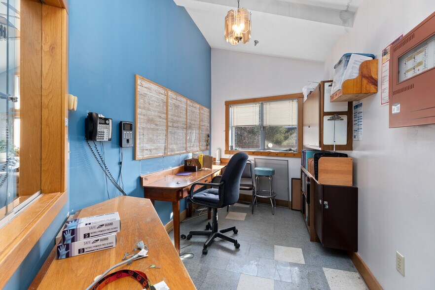 More Photos Of 218 Mill Rd, Woodstock Congregate Senior Housing For Sale