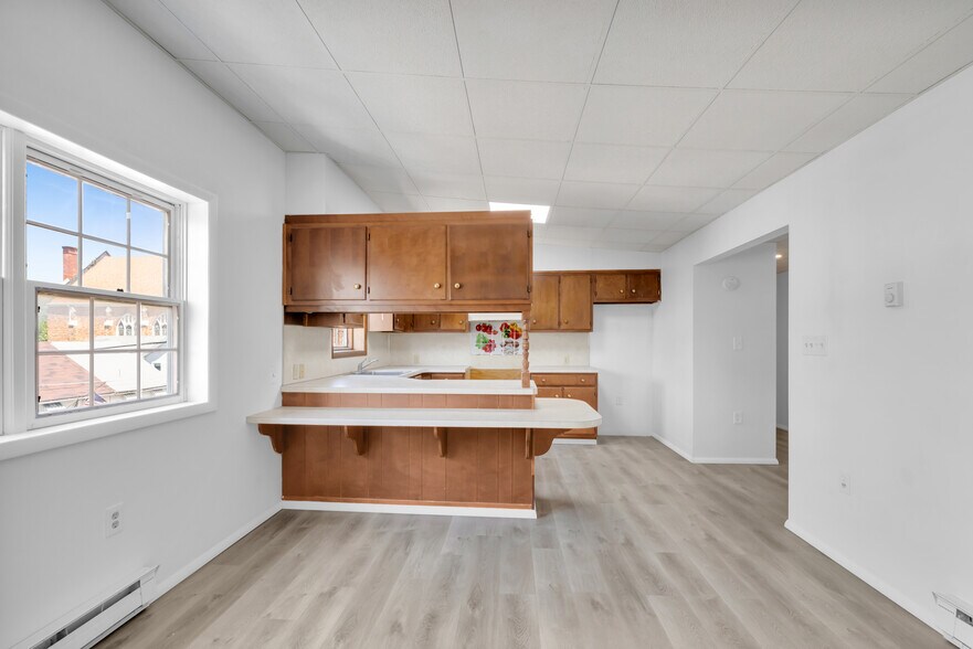 More Photos Of 110 W Ridge St, Lansford Apartments For Sale