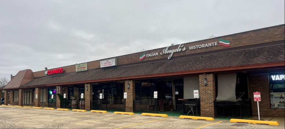 More Photos Of 1450-1490 E Chicago Ave, Naperville Storefront For Sale
