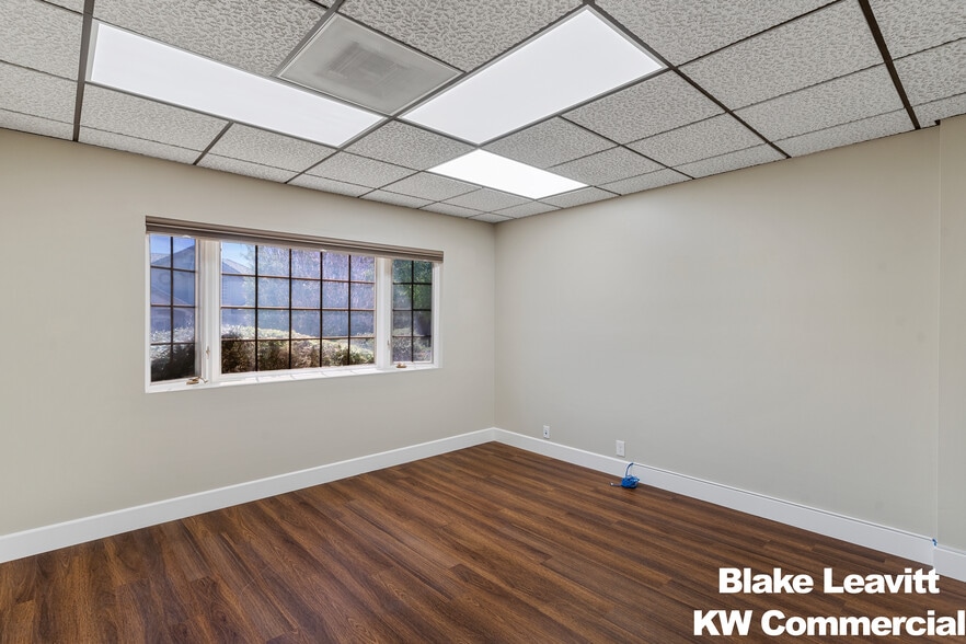 More Photos Of 510 S 9th St, Las Vegas Office For Sale