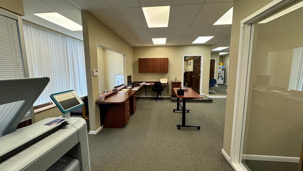 More Photos Of 309 S Main St, Phillipsburg Office For Sale