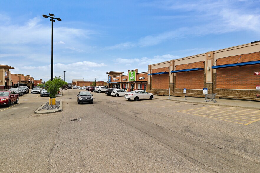 More Photos Of 993 Fir St, Sherwood Park General Retail For Lease