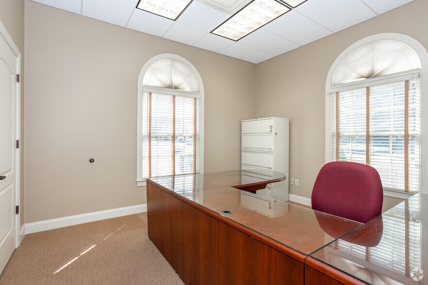 More Photos Of 2421 Brookstone Centre Pky, Columbus Medical For Sale
