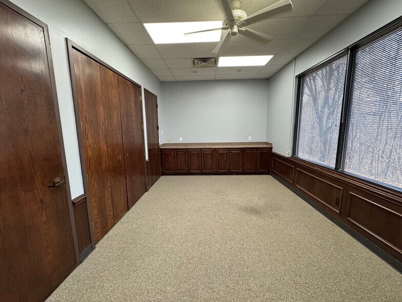 More Photos Of 6220 W Virginia Pky, McKinney Medical For Lease