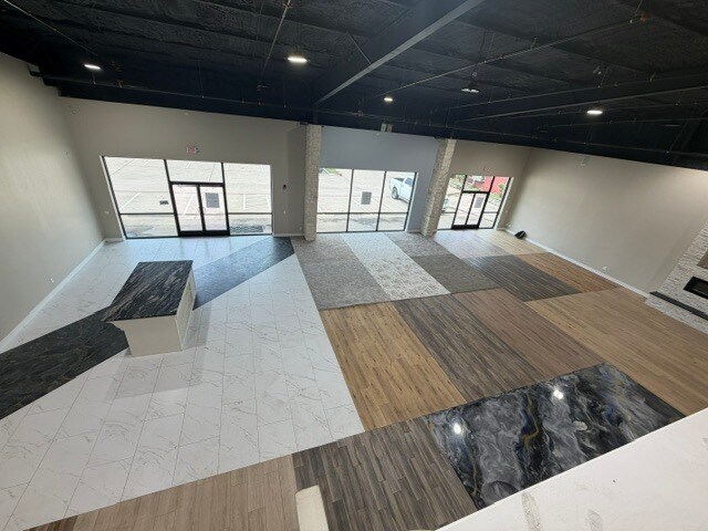 More Photos Of 2801C Sam Houston Ave, Huntsville Storefront For Lease