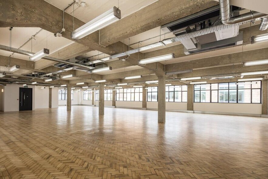 More Photos Of 15-27 Gee St, London Office Residential For Lease