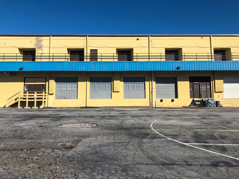 More Photos Of 4013 Jonesboro Rd, Forest Park Unknown For Lease