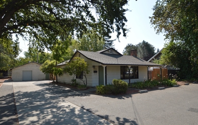 More Photos Of 9625 Elk Grove Florin Rd, Elk Grove Freestanding For Lease