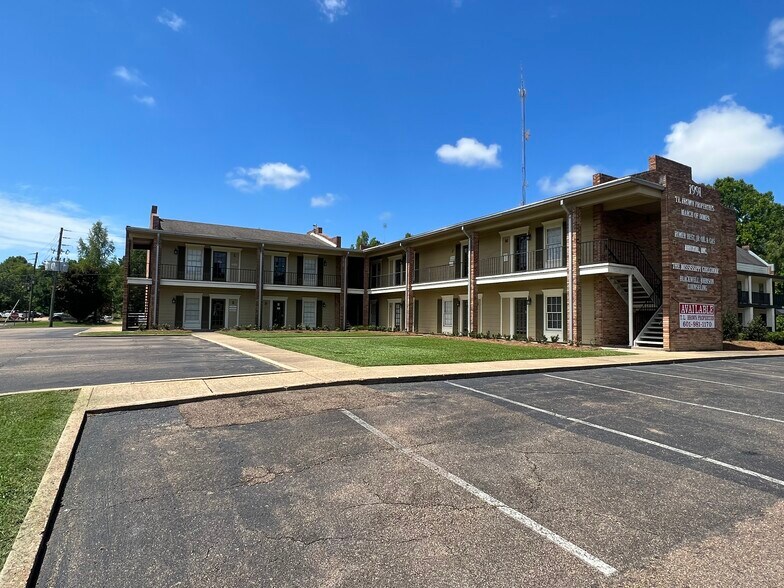 More Photos Of 1991 Lakeland Dr, Jackson Office For Sale
