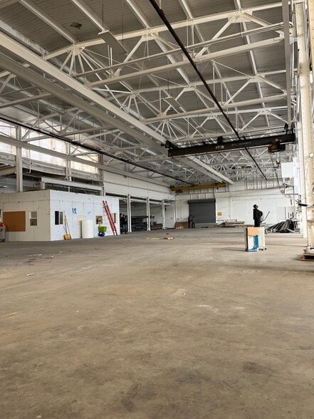 More Photos Of 1029 Lyell Ave, Rochester Warehouse For Lease