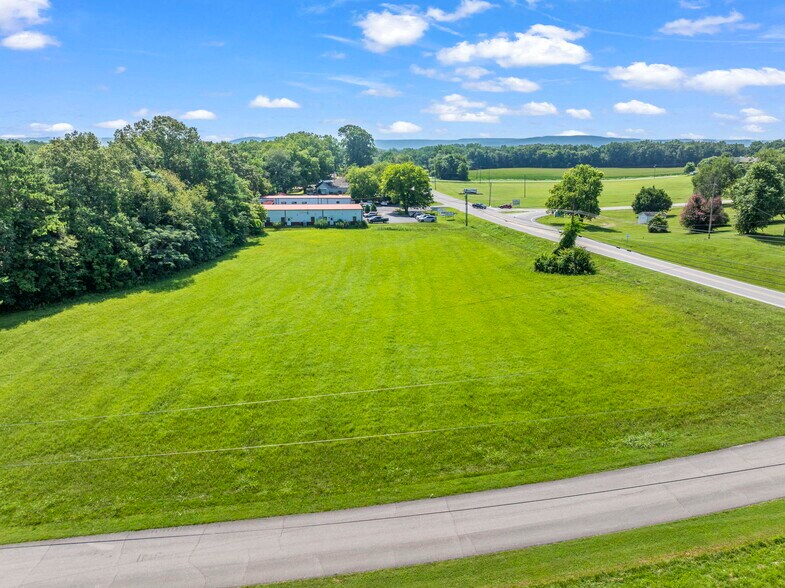 More Photos Of College St S, Winchester Land For Sale