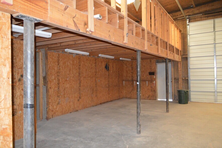 More Photos Of 5508 S FM 1788, Midland Warehouse For Lease