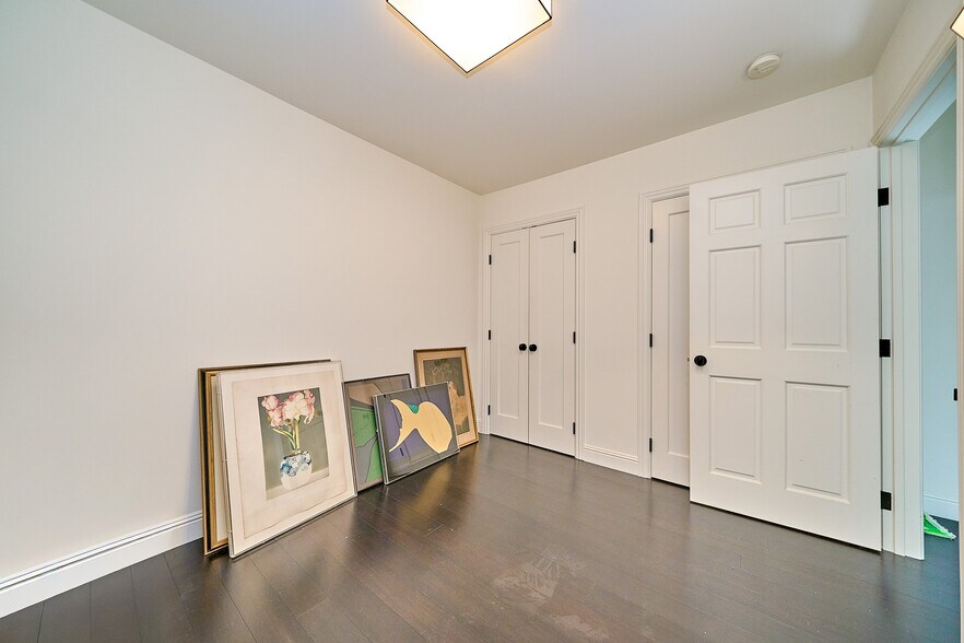 More Photos Of 1321-1325 Abbot Kinney Blvd, Venice Freestanding For Sale