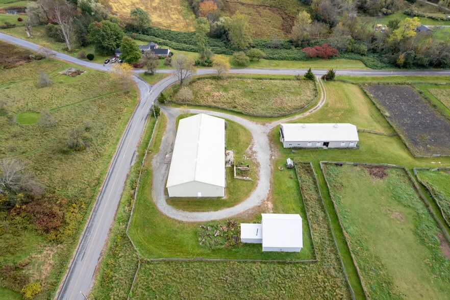 More Photos Of 4 Whitman Rd, Stephentown Sports And Entertainment For Sale