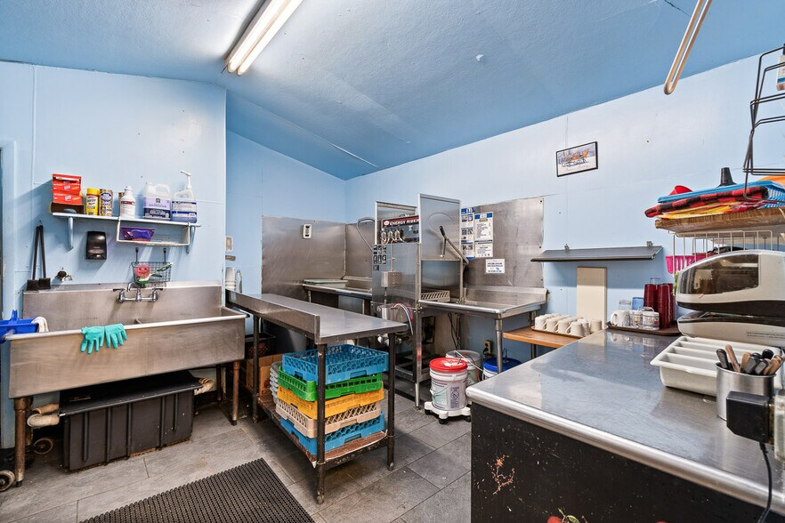 More Photos Of 816 Harrison Ave SW, Canton Restaurant For Sale