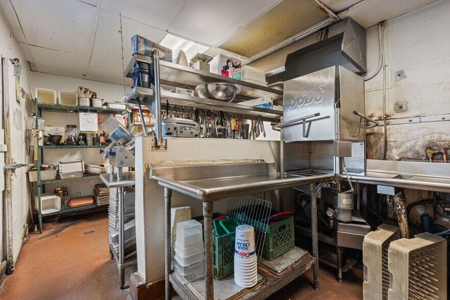 More Photos Of 512 Main St, Longmont Restaurant For Sale