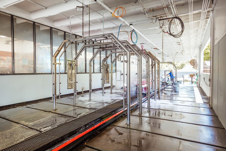 More Photos Of 23156 Los Alisos Blvd, Mission Viejo Carwash For Sale