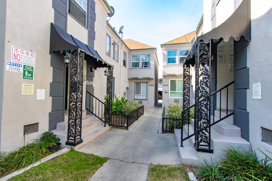More Photos Of 201-207 S Kenmore Ave, Los Angeles Apartments For Sale