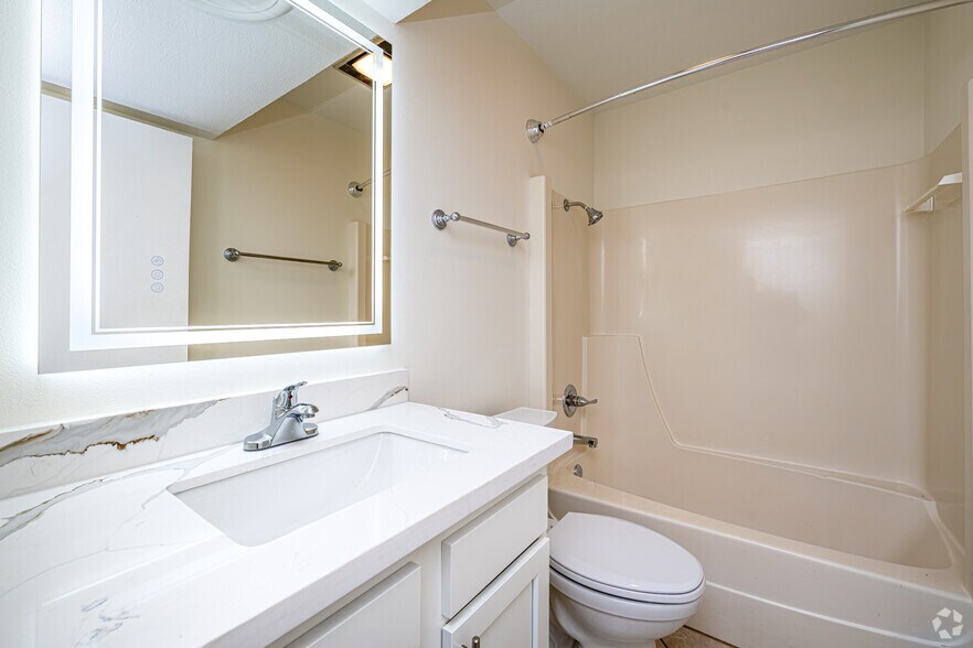 More Photos Of 6564 Fleur De Lis Dr, New Orleans Apartments For Sale