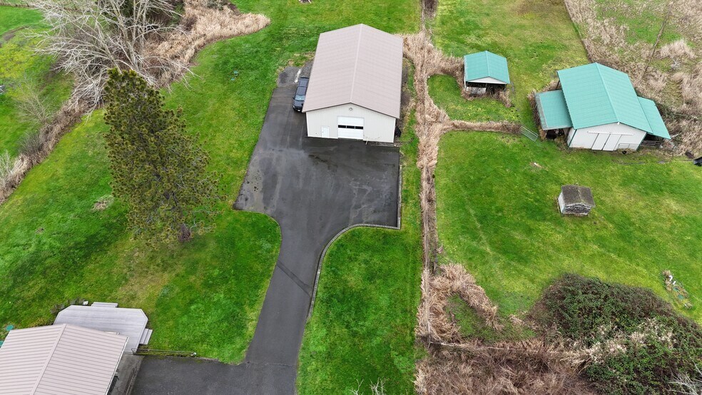 More Photos Of 2334 Mt Baker Hwy, Bellingham Office For Lease