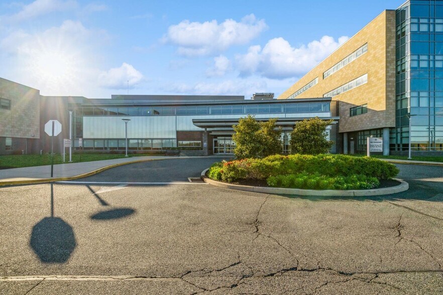 More Photos Of 239 Hurffville Crosskeys Rd, Sewell Medical For Lease