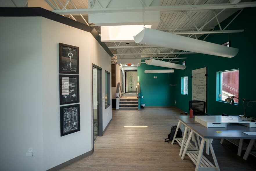 More Photos Of 5880 Ellsworth Ave, Pittsburgh General Retail For Sale