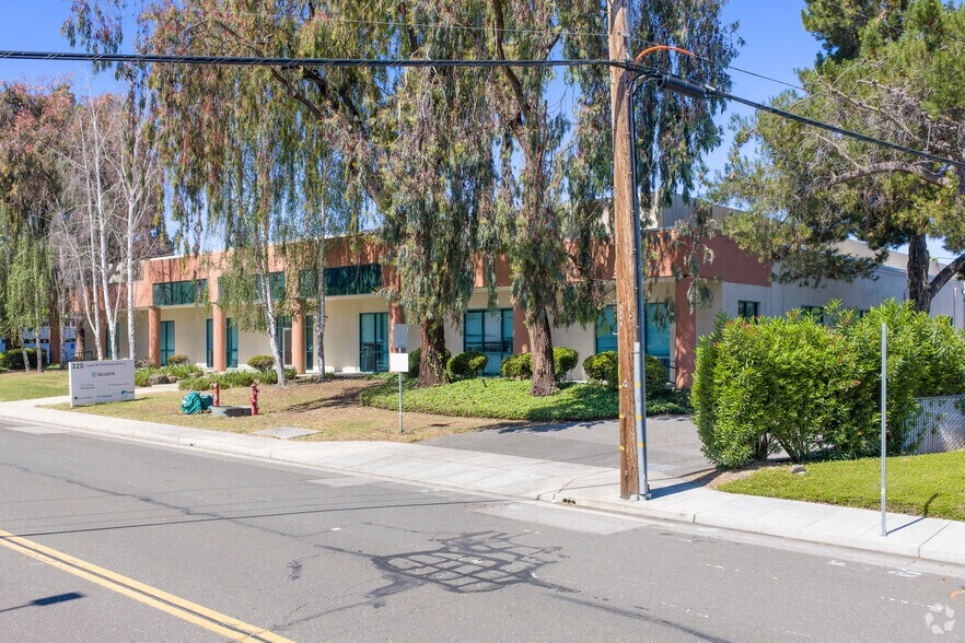 More Photos Of 320 Logue Ave, Mountain View Office For Lease