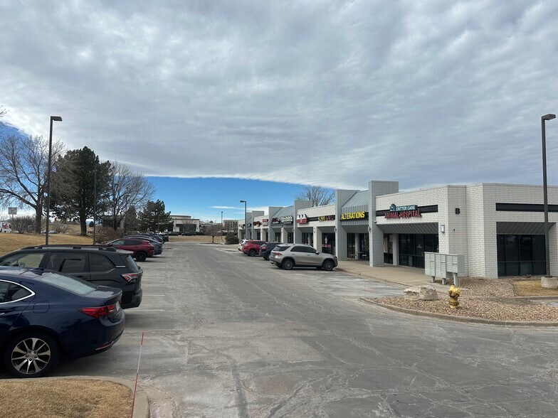 More Photos Of 12201 E Arapahoe Rd, Englewood Unknown For Lease