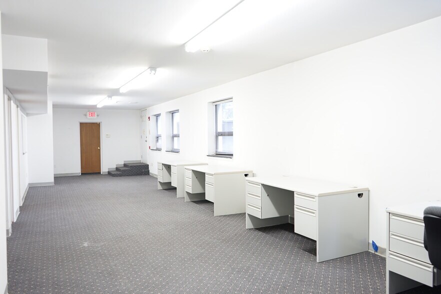 More Photos Of 55 Halstead Ave, Harrison Loft Creative Space For Lease