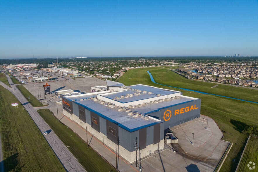 More Photos Of 4495 Riley Fuzzel Rd, Spring Unknown For Lease