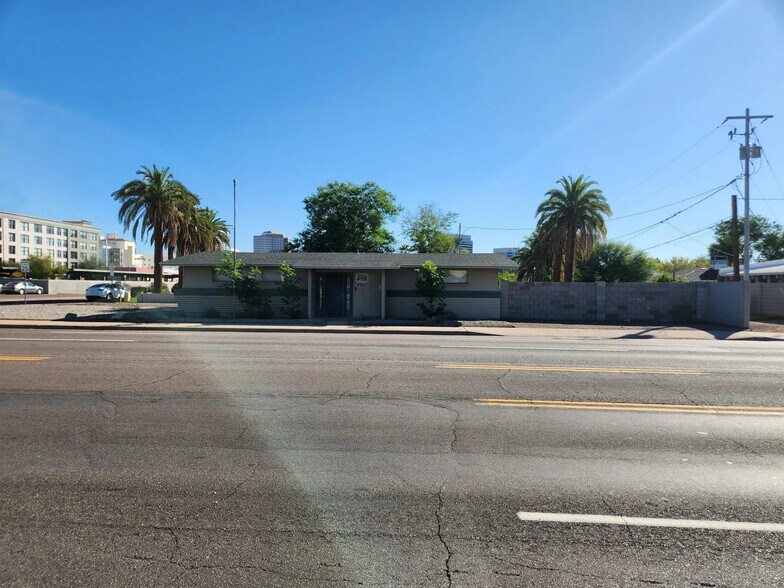 More Photos Of 2721 N 7th Ave, Phoenix Office For Sale