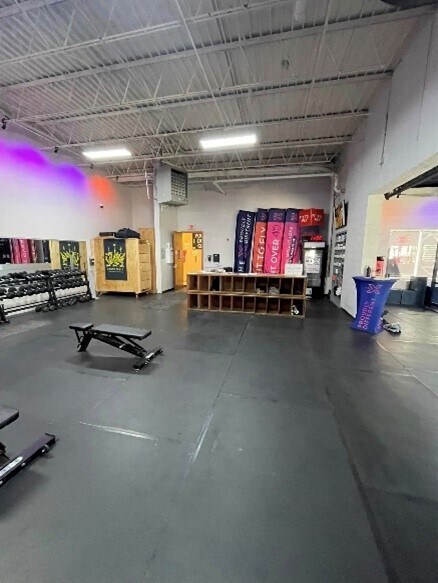 More Photos Of 1341 Hughes Ford Rd, Frederick Light Manufacturing For Sale