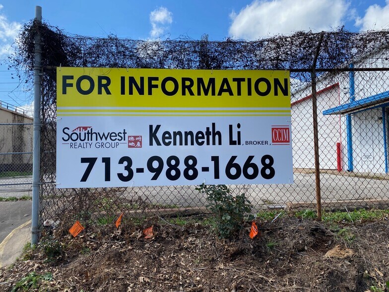 More Photos Of 6730 Wilcrest Dr, Houston Auto Repair For Lease