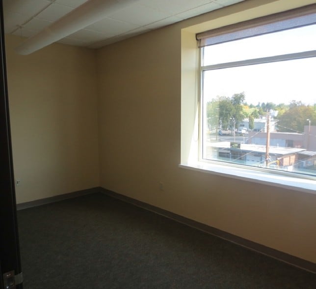 More Photos Of 300 W 15th St, Vancouver Office For Lease