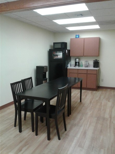 More Photos Of 722 N Grand Ave, Waukesha Office For Sale