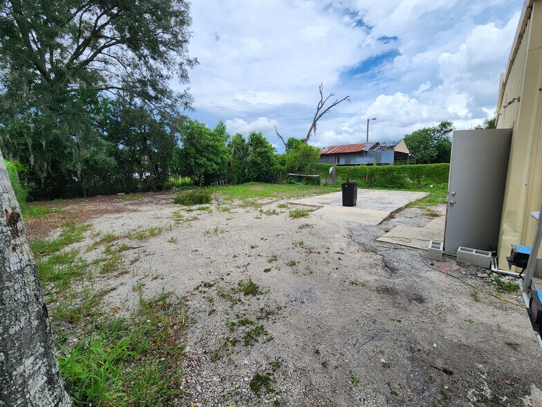 More Photos Of 17910 41 Hwy N, Lutz Industrial For Lease