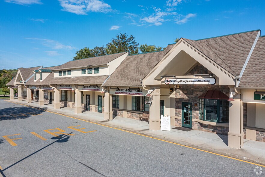 Primary Photo Of 201-218 Louviers Dr, Newark Freestanding For Lease