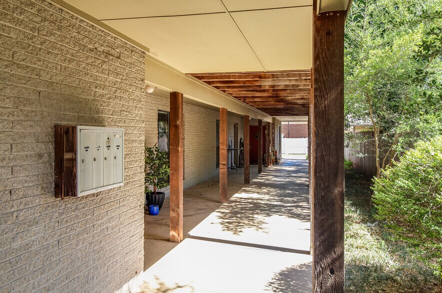 More Photos Of 319 S West St, Stillwater Multifamily For Sale