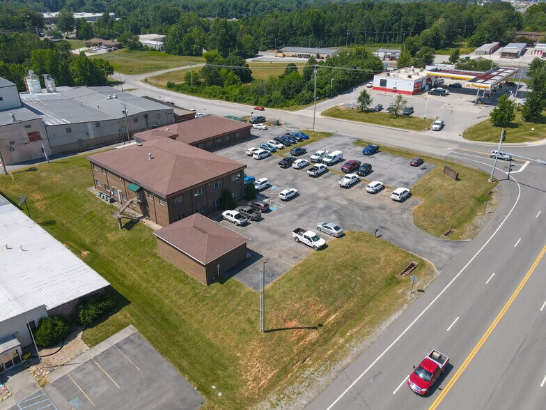 More Photos Of 1221 S Willow Ave, Cookeville Office Residential For Sale