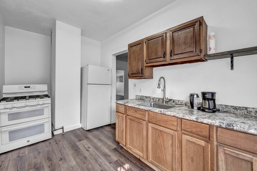 More Photos Of 18614 St Clair, Cleveland Apartments For Sale