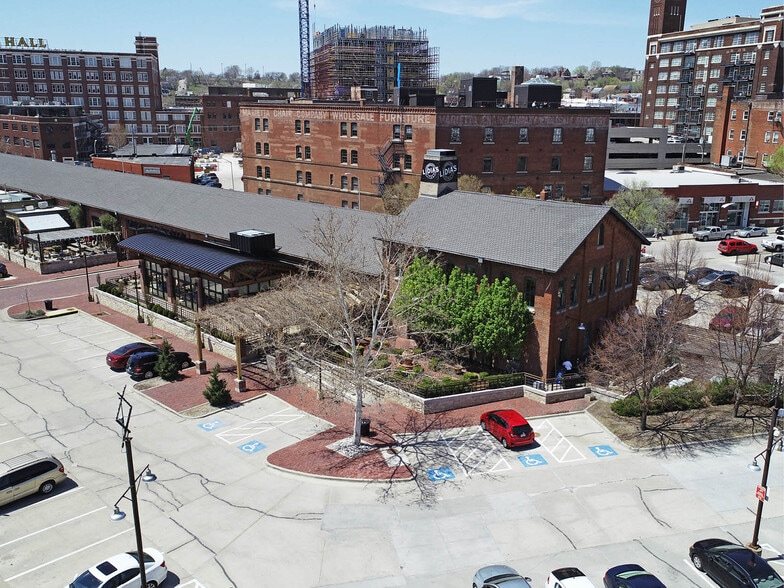 Primary Photo Of 101 W 22nd St, Kansas City Storefront For Sale
