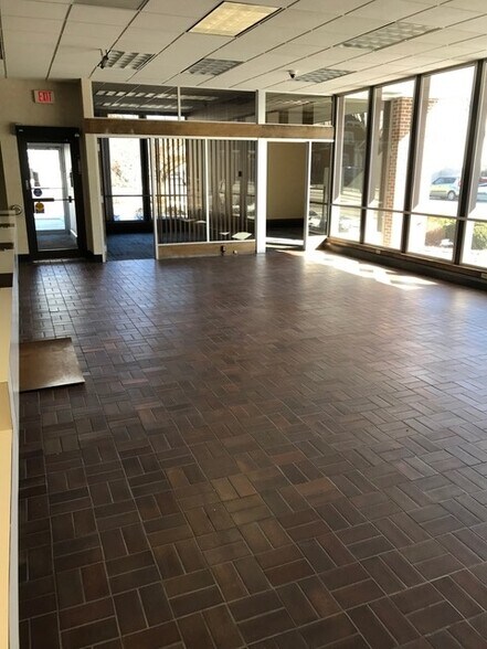 More Photos Of 101 N Main St, Black Creek Bank For Sale