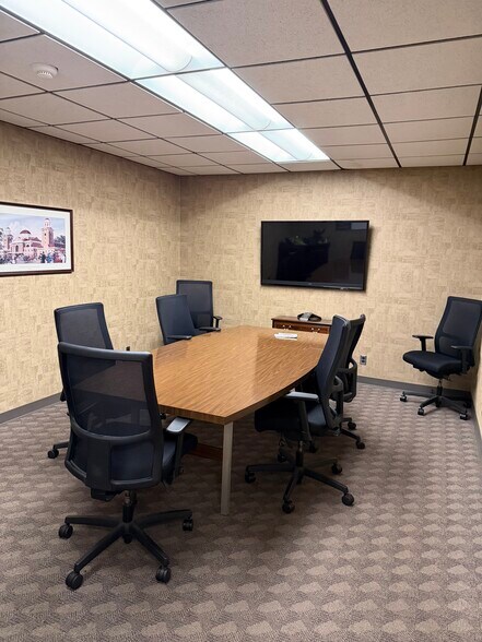 More Photos Of 2428 2nd Ave S, Birmingham Warehouse For Lease