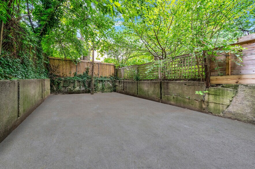 More Photos Of 542 Bergen St, Brooklyn Apartments For Sale