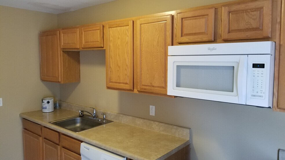 More Photos Of 156 Delmar Ln, Newport News Apartments For Sale