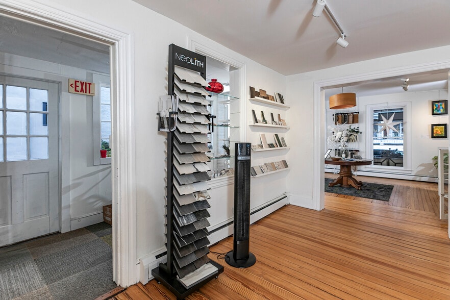 More Photos Of 67 Bridge St, Lambertville Storefront For Sale