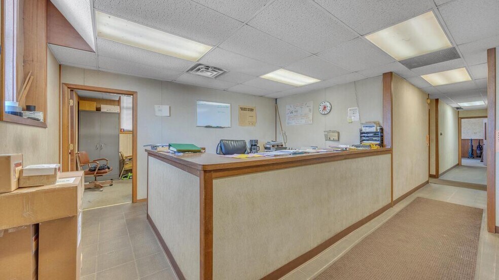 More Photos Of 310 S 10th St, Oostburg Manufacturing For Sale