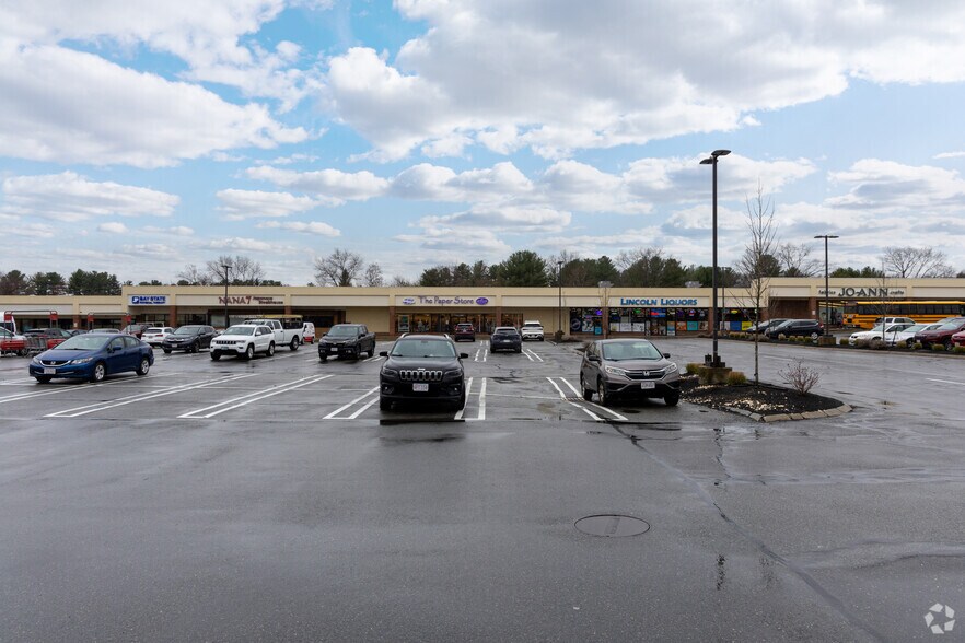 More Photos Of 199-219 Boston Rd, Billerica General Retail For Lease