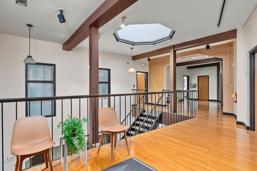 More Photos Of 408 N Euclid Ave, Saint Louis Office For Lease